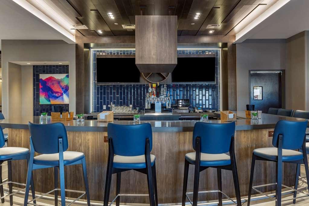 Cambria Hotel Manchester South Windsor Restaurant bilde