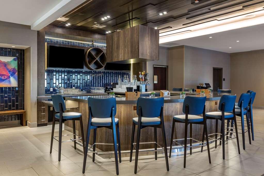 Cambria Hotel Manchester South Windsor Restaurant bilde
